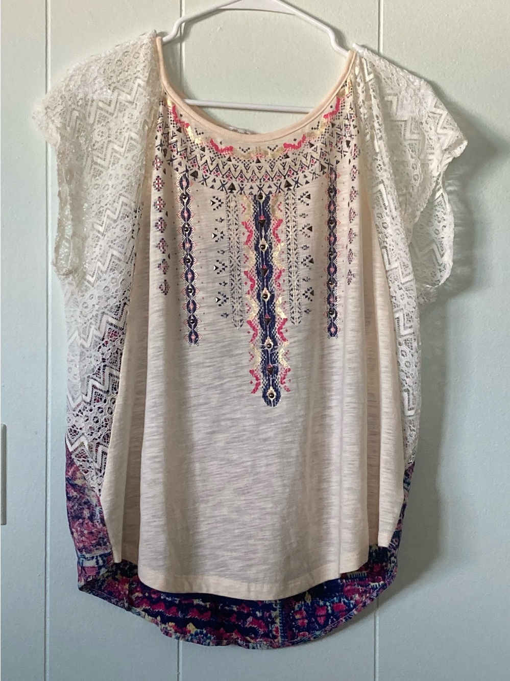 Miss Me SZ L Cream Embroidered Lace-Sleeve Boho Top short sleeve Beautiful